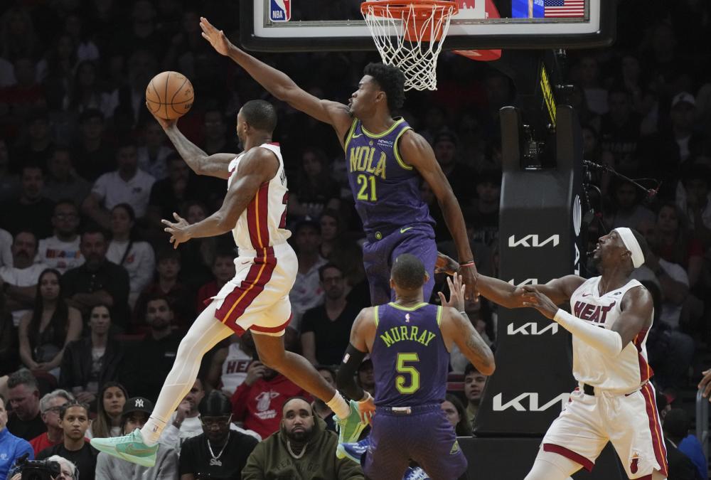 年轻后场的 年轻后场的